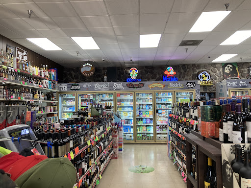 Liquor Store «M & N Liquor & Deli», reviews and photos, 8722 La Riviera Dr, Sacramento, CA 95826, USA