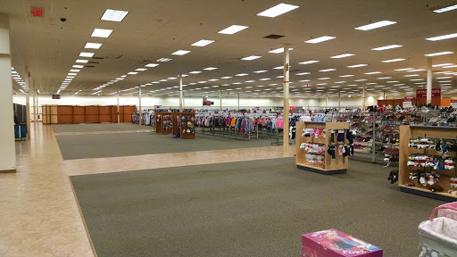 Clothing Store «Burlington Coat Factory», reviews and photos, 1264 E Gibson Rd, Woodland, CA 95776, USA