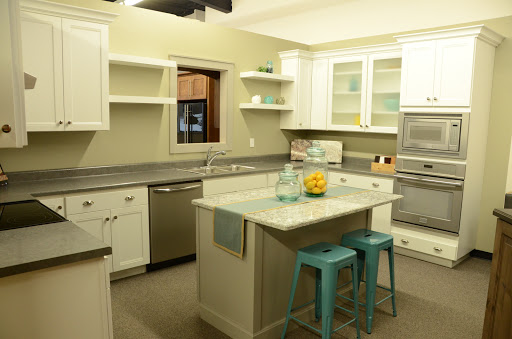 Kitchen Remodeler «Cantebury Kitchens», reviews and photos, 240 Classic Car Ct SW, Cedar Rapids, IA 52404, USA