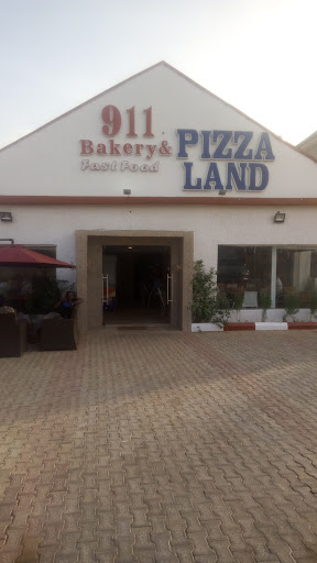 Pizzaland, Nnamdi Azikiwe Expressway, Opp. Joaco Filling Station, Close to Samrada Filling Station, Romi New Extension, Kaduna, Nigeria, Shipping Company, state Kaduna