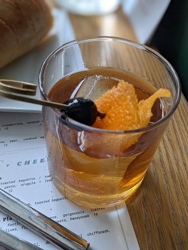 Pizza Restaurant «Wooden Paddle Pizza», reviews and photos, 11128 W 179th St, Orland Park, IL 60467, USA