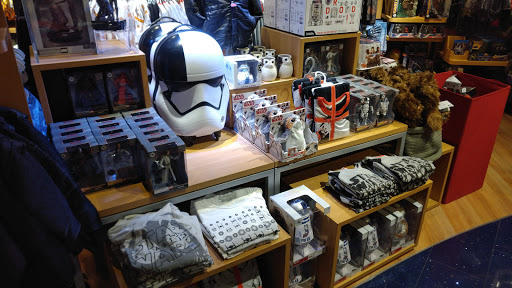 Toy Store «Disney Store», reviews and photos, 1961 Chain Bridge Rd, McLean, VA 22102, USA