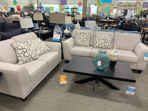 Furniture Store «Raymour & Flanigan Furniture and Mattress Store», reviews and photos, 50 Hale Rd, Manchester, CT 06040, USA