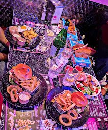 Photo n°138 de Memphis - Restaurant Diner à Aubagne ()