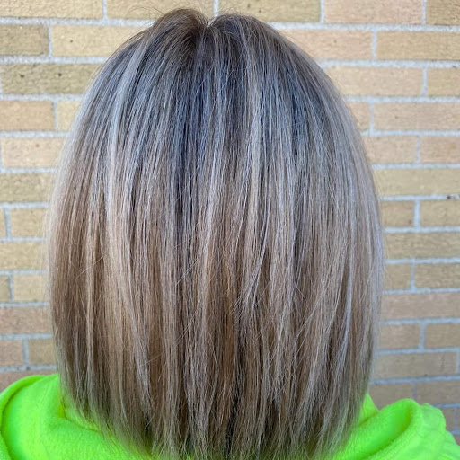 Beauty Salon «Hollywood Blonde Salon», reviews and photos, 140 N Kingshighway St, St Charles, MO 63301, USA