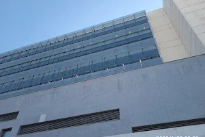 Hospital Universitario 12 de Octubre: Centro de Actividades Ambulatorias image