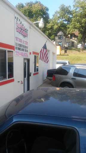 Custom Car Credit, 106 N Scott St, Anamosa, IA 52205, USA, 