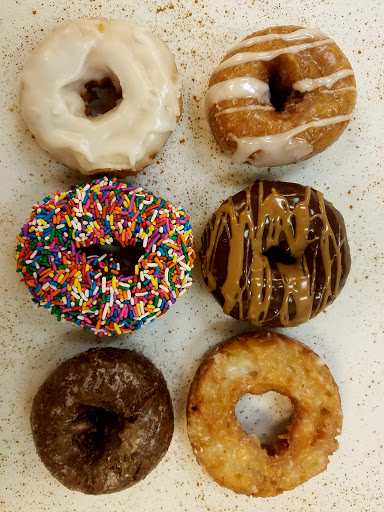 Donut Shop «Old Town Donut Shop», reviews and photos, 3941 Mid Rivers Mall Dr, St Peters, MO 63376, USA