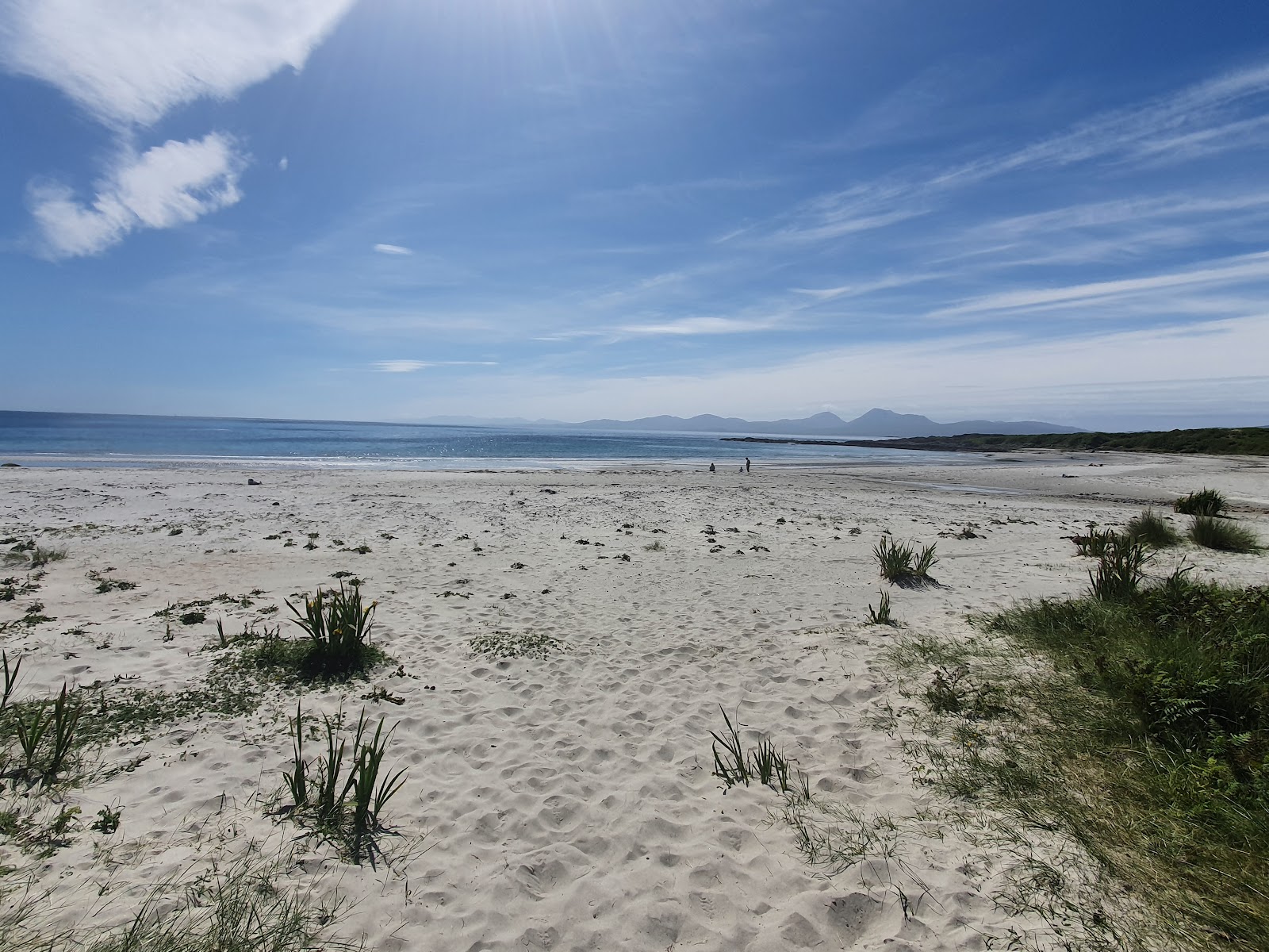 Foto van Castle Sween Beach met helder zand oppervlakte