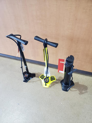 Bicycle Store «Bike Barn - Westchase», reviews and photos, 11105 Westheimer Rd, Houston, TX 77042, USA