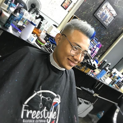 FreeStyle barber estudio - Sullana