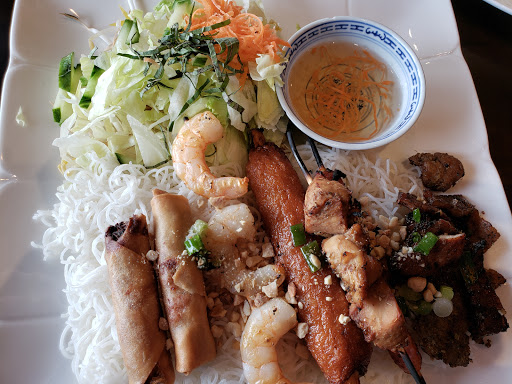 Vietnamese restaurant Winnipeg
