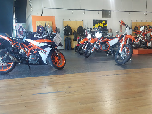 Motorcycle Dealer «CalMoto Livermore», reviews and photos, 952 N Canyons Pkwy, Livermore, CA 94551, USA