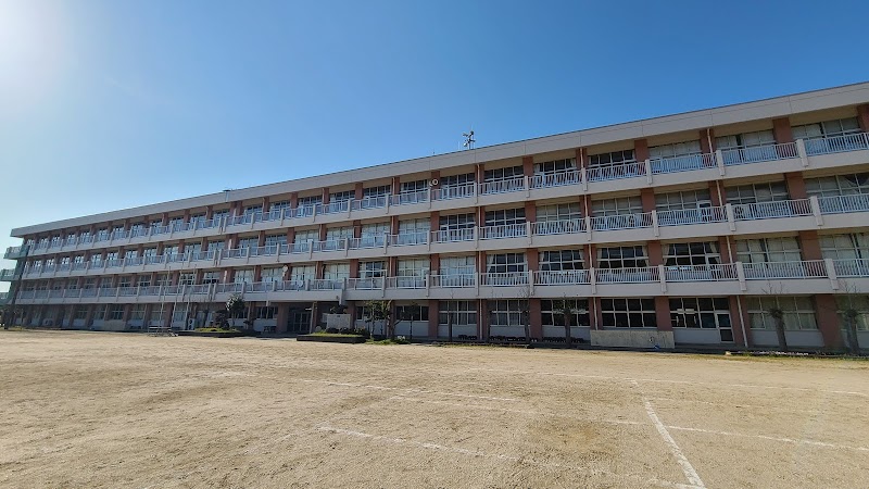 土浦市立土浦第六中学校