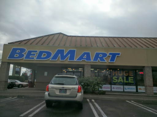 Mattress Store «BedMart Mattress Superstores Hillsboro», reviews and photos, 2275 SE Tualatin Valley Hwy, Hillsboro, OR 97123, USA