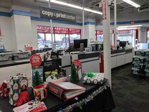 Office Supply Store «Staples», reviews and photos, 2299 Summer St, Stamford, CT 06905, USA