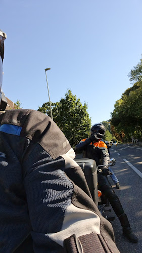 bruderwerk. - Mehr als eine Fahrschule - Allschwil