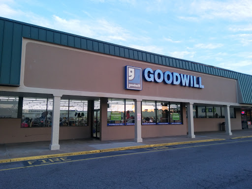 Thrift Store «Goodwill College Park Retail Store», reviews and photos, 6531 College Park Square, Virginia Beach, VA 23464, USA