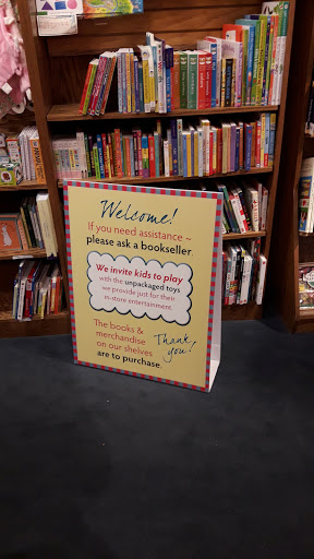 Book Store «Northshire Bookstore», reviews and photos, 424 Broadway, Saratoga Springs, NY 12866, USA