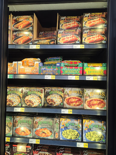 Supermarket «WinCo Foods», reviews and photos, 755 SW 19th St, Moore, OK 73160, USA