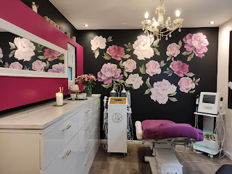 Beautician, Kosmetyczka, Luton Marika's Beauty Room