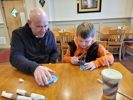 Shopping Mall «Timberline Shopping Center», reviews and photos, 660 Woodbury Glassboro Rd, Sewell, NJ 08080, USA