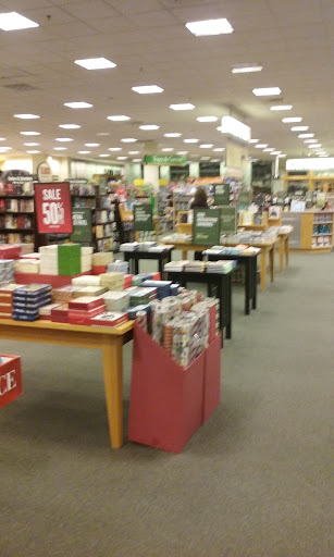 Book Store «Barnes & Noble», reviews and photos, 300 Indian Lake Blvd, Hendersonville, TN 37075, USA