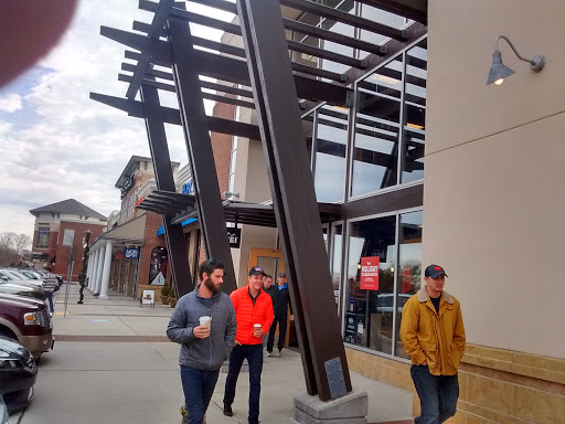 Camping Store «REI», reviews and photos, 3334 W Friendly Ave #140, Greensboro, NC 27410, USA