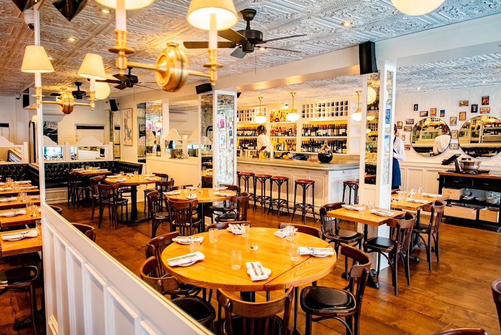 Vin Sur Vingt Bistro - Hamptons 11963