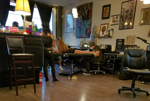 Tattoo Shop «Black Diamond Tattoo», reviews and photos, 412 Lincoln Blvd, Venice, CA 90291, USA