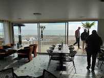 Atmosphère du Le B - Restaurant de plage à La Baule-Escoublac - n°5