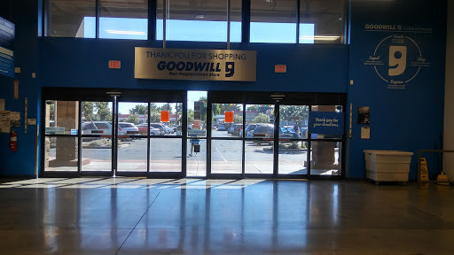 Thrift Store «51st & Olive Goodwill Retail Store & Donation Center», reviews and photos