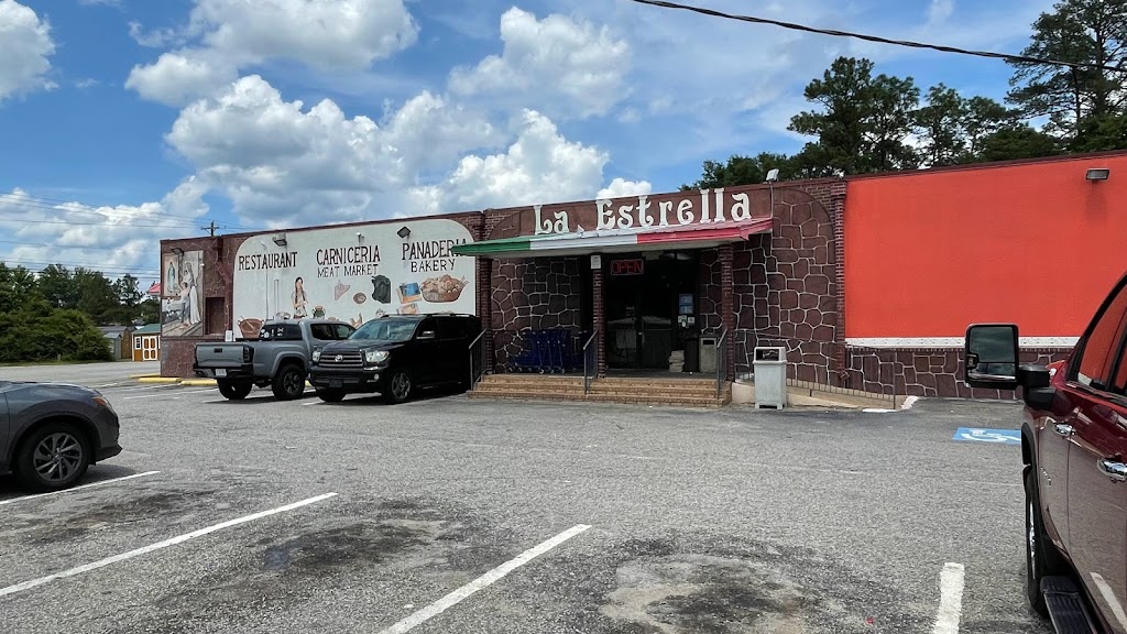 La Estrella (Grocery & Restaurant) 29033