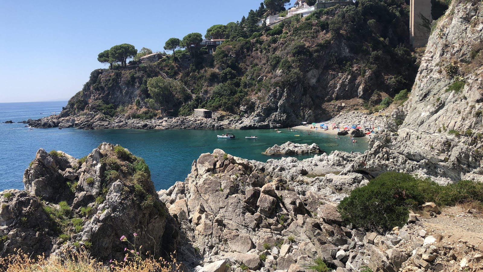 Fotografie cu Copanello Beach II amplasat într-o zonă naturală