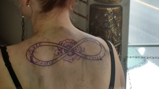 Tattoo Shop «Crossover Tattoo», reviews and photos, 338 SW Bay Blvd # B, Newport, OR 97365, USA