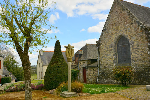 attractions Croix de cimetière de Saint-Gérand Saint-Gérand