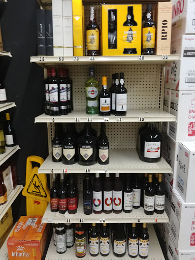 Liquor Store «Union Street Wine & Liquor», reviews and photos, 28-20 Union St, Flushing, NY 11354, USA