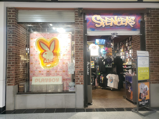 SPENCER GIFTS, 825 Dulaney Valley Rd, Towson, MD 21204, USA, 