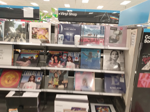 Department Store «Target», reviews and photos, 579 Grand Army of the Republic Hwy #5, Swansea, MA 02777, USA