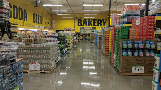 Grocery Store «Food 4 Less», reviews and photos, 131 Spreckels Ave, Manteca, CA 95336, USA