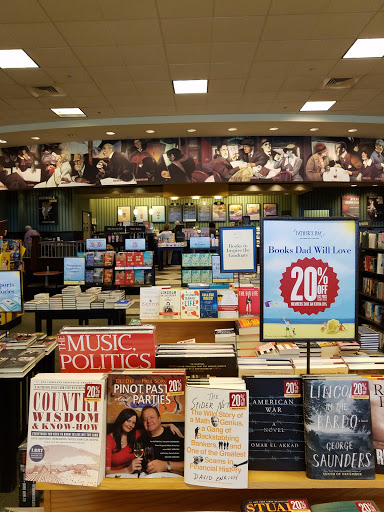 Book Store «Barnes & Noble», reviews and photos, 801 Lehigh Lifestyle Center, Whitehall, PA 18052, USA