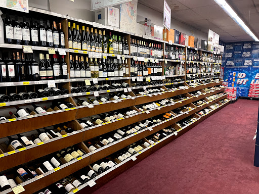 Liquor Store «M&R Liquors», reviews and photos, 920 Queen St, Southington, CT 06489, USA