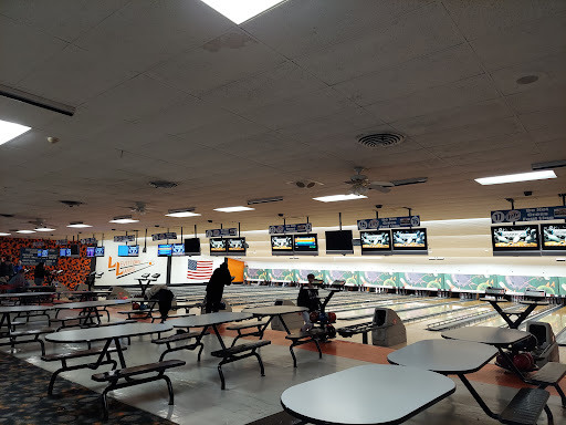 Bowling Alley «Levittown Lanes», reviews and photos, 8815 New Falls Rd, Levittown, PA 19054, USA