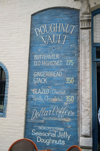 Donut Shop «Doughnut Vault», reviews and photos, 111 N Canal St, Chicago, IL 60606, USA
