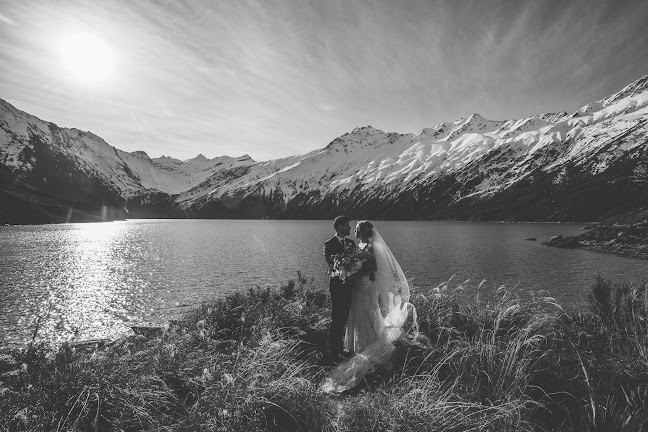 Comments and reviews of Simon Darby - Wanaka Photography