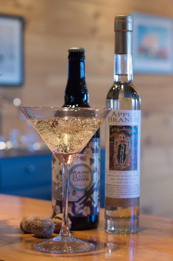 Wine Store «Sweetgrass Winery & Distillery Old Port Tasting Room and Shop», reviews and photos, 324 Fore St, Portland, ME 04101, USA