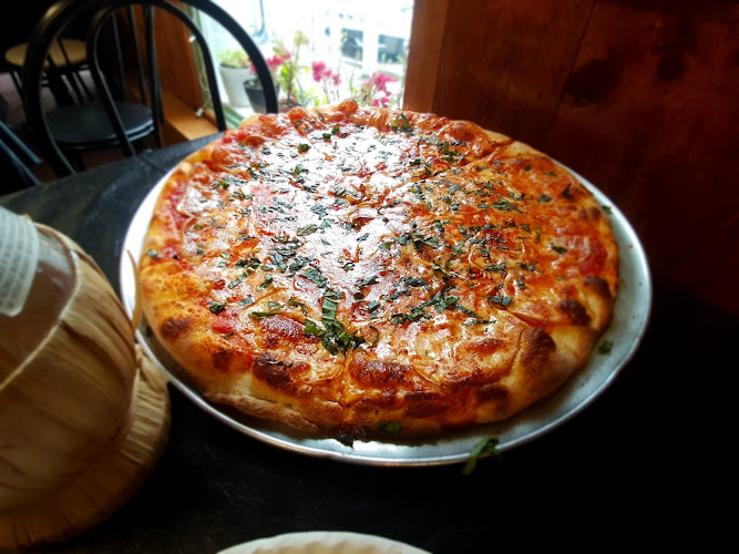 #1 best pizza place in North Conway - Elvio's Pizzeria & Restaurant