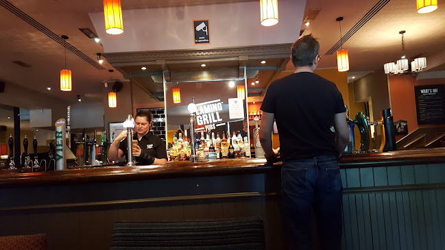 Reviews of Feathers in Maidstone - Pub