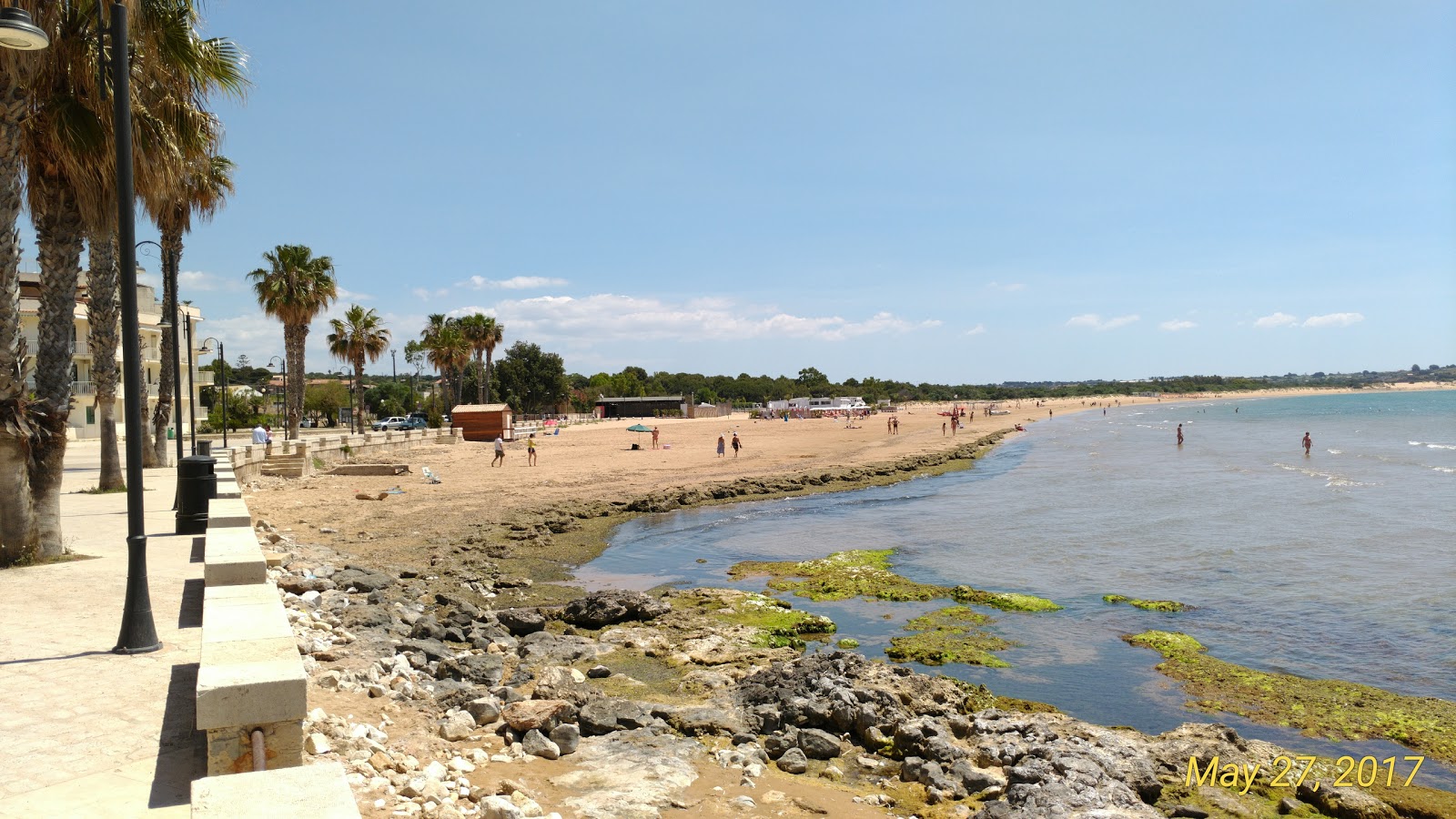 Φωτογραφία του Spiaggia Di Sampieri με τυρκουάζ νερό επιφάνεια