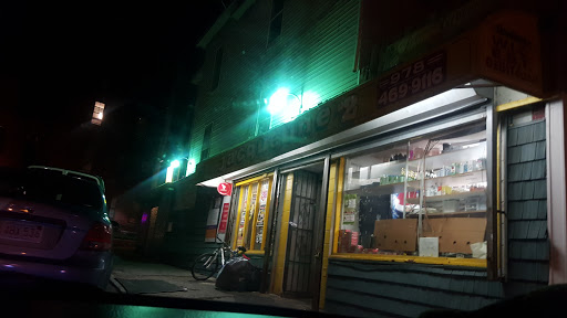 Convenience Store «Jacqueline Grocery», reviews and photos, 143 Locust St, Haverhill, MA 01830, USA